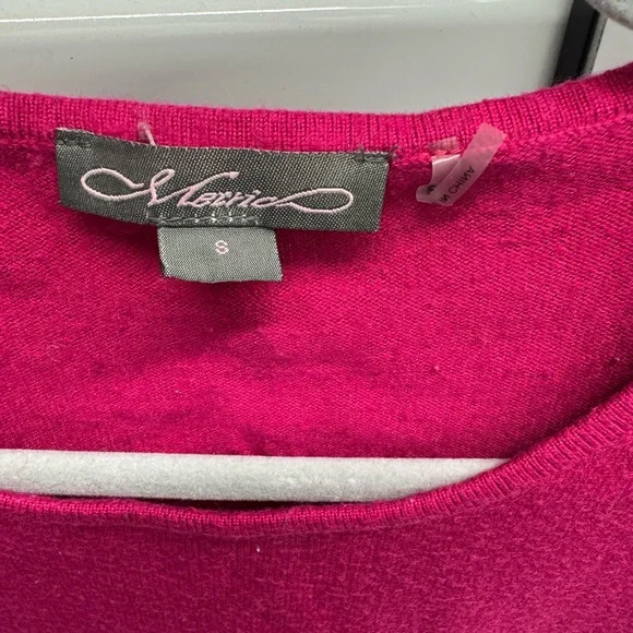 Metric Women’s Size S Bright Pink Sweater - Picture 3 of 3